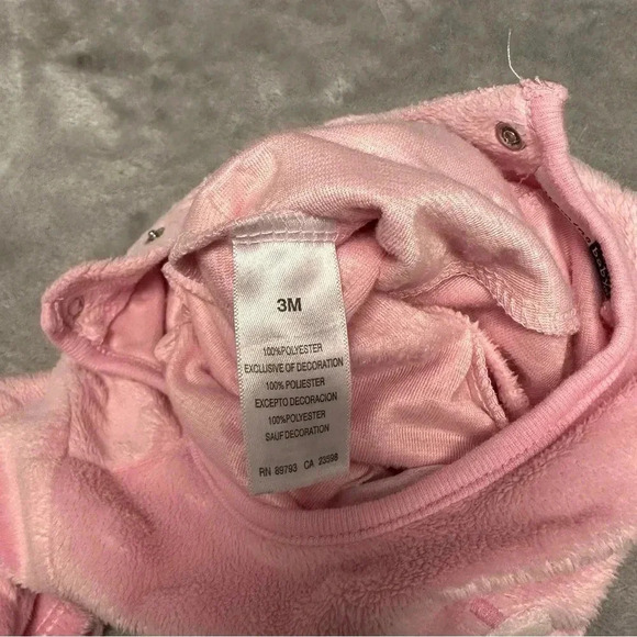 Vitamin Kids - long sleeve footed plush sleeper/one piece outfit. Size 3 months - Picture 3 of 4